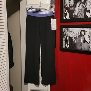 NWT! Lululemon Black ASTRO Pant SZ 6